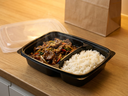 Contenedor 2 divisiones - comida para llevar con tapa y bolsa